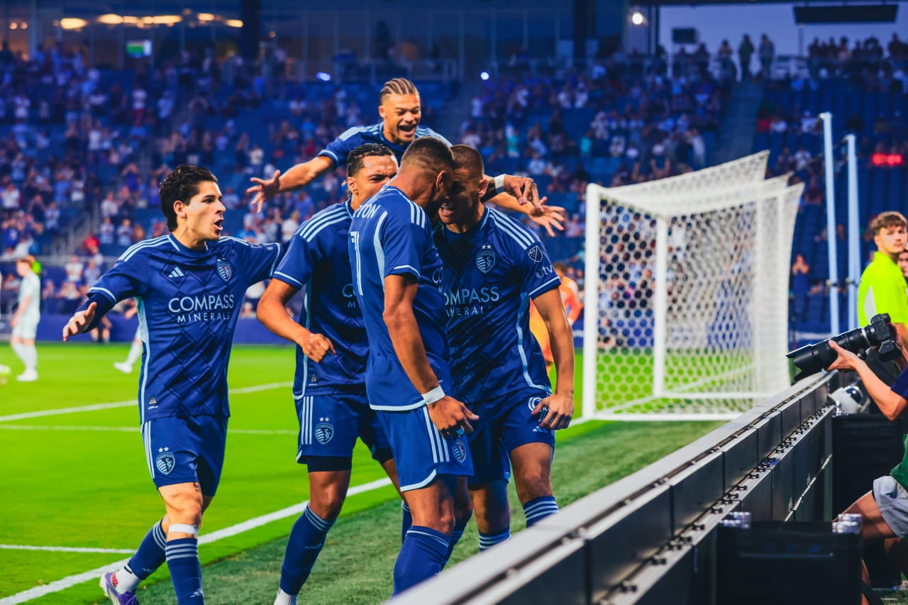 Sporting KC celebrates the goal in the 4th minute against Colorado.