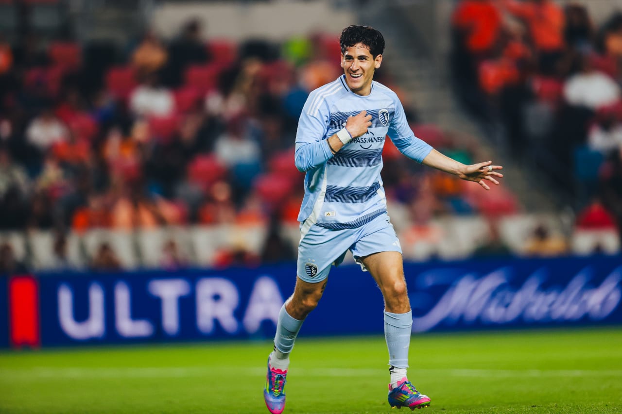Sporting KC forward Santiago Munoz celebrates after scoring his first goal with Sporting KC
