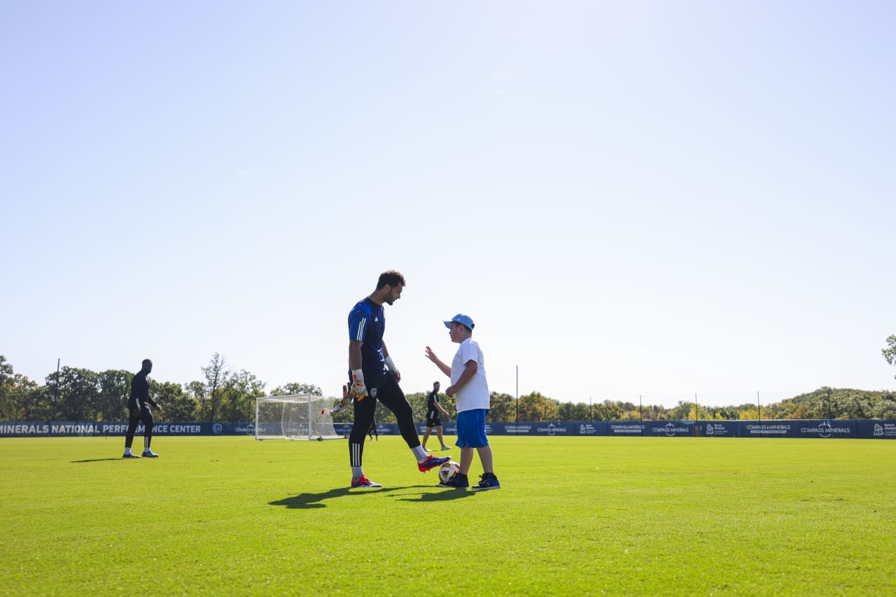 Miles Smith and Goalkeeper John Pulskamp share a conversation on the pitch on Oct. 3.
