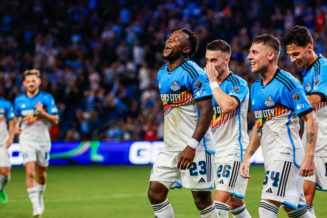 The team celebrates the 2-1 lead over Chicago Fire.