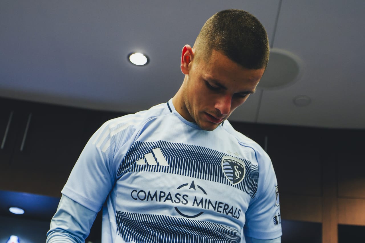 Sporting KC forward Dejan Joveljic put his jersey on in preparation for the Saturday game vs Minnesota United.
