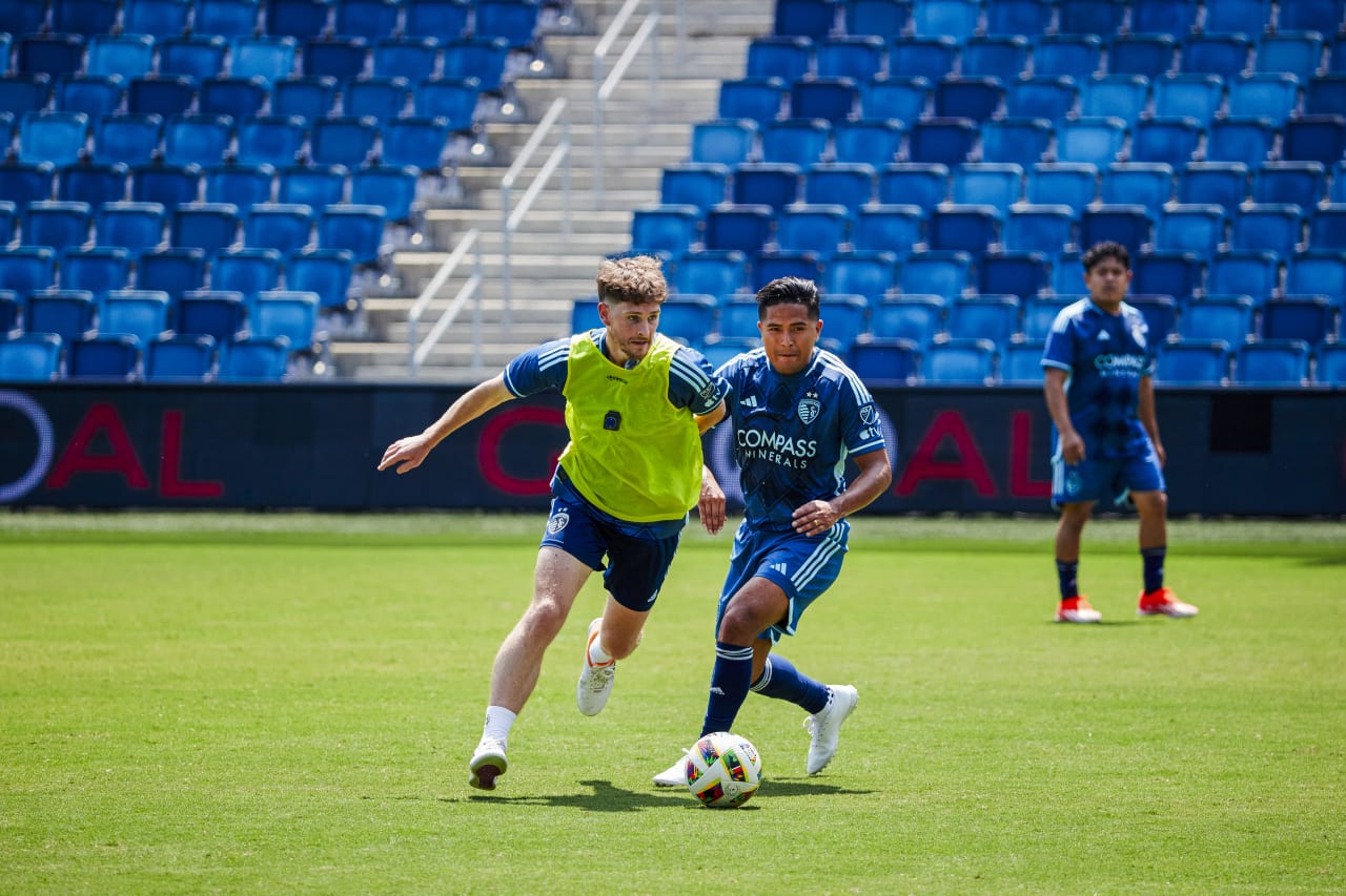 Pictures from the 2024 Adult Pro Soccer Experience.