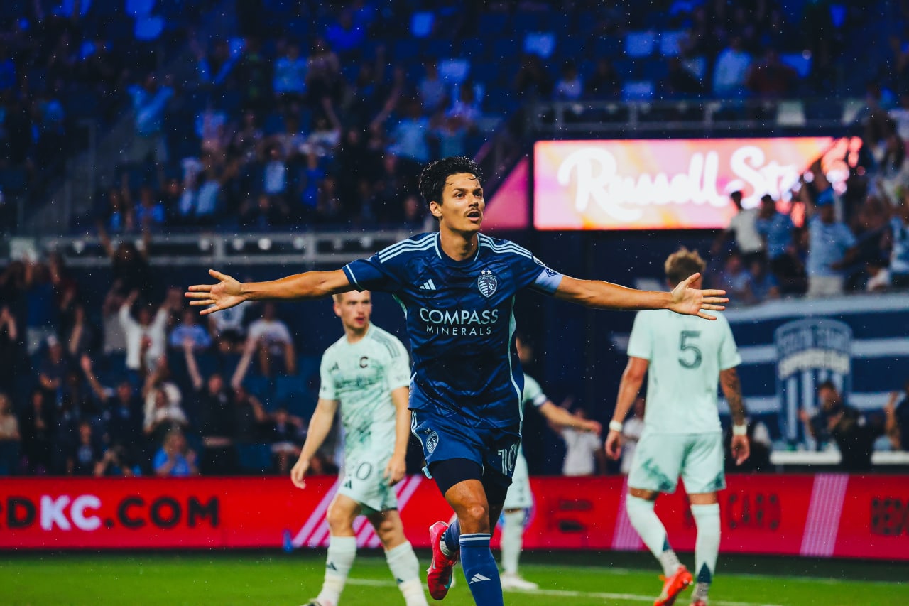 Sporting KC forward Daniel Salloi celebrates after scoring the equalizer against Colorado.