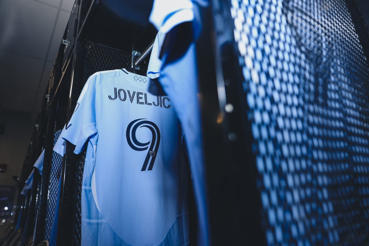 Sporting KC forward Dejan Joveljic's jersey before the game vs Houston