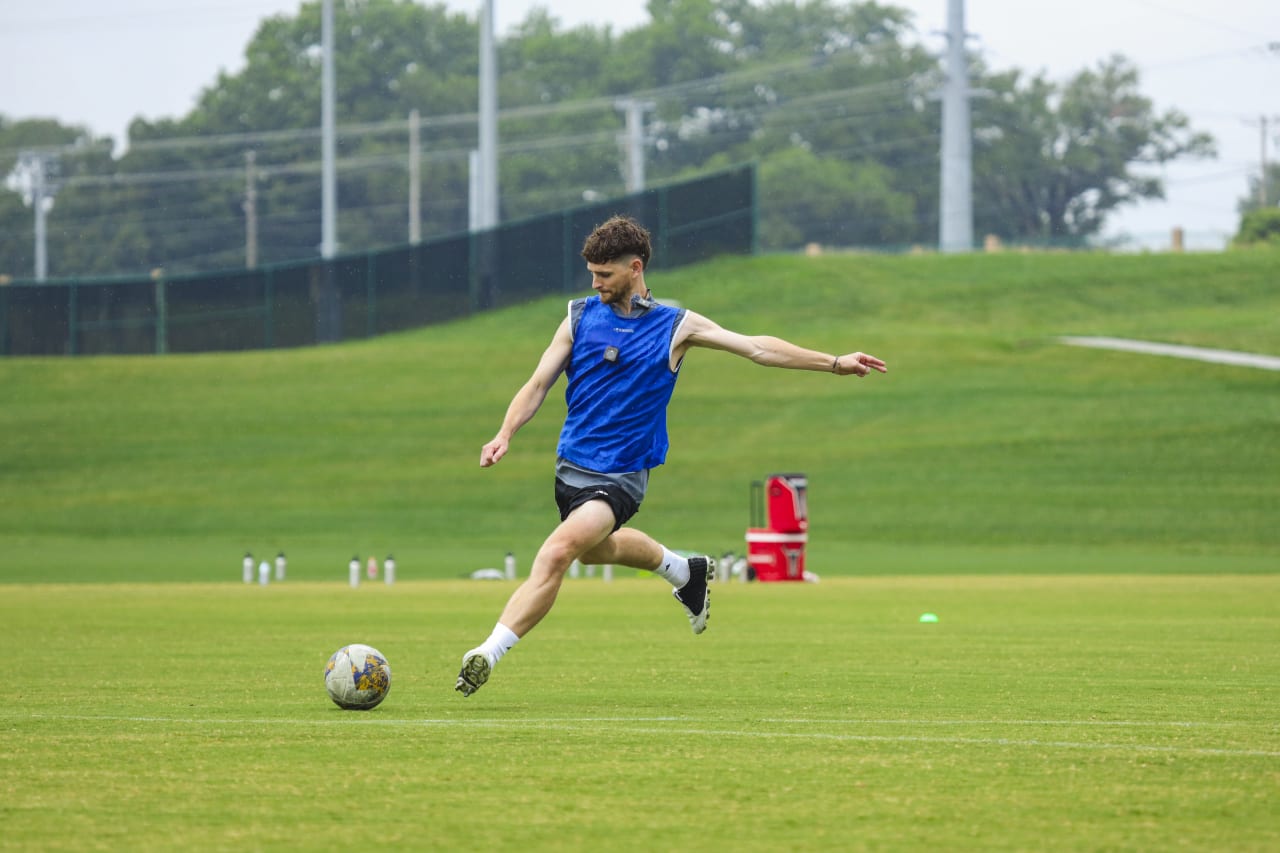 Pictures from the 2024 Adult Pro Soccer Experience.